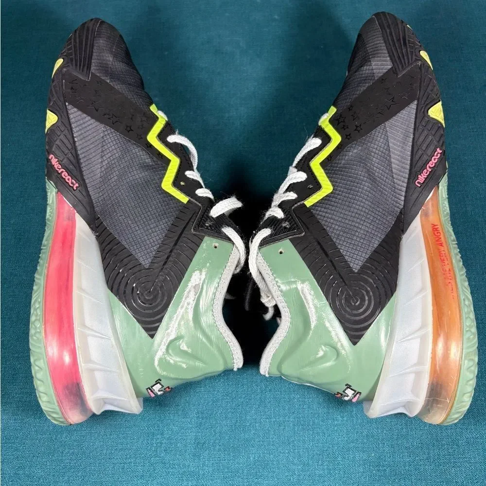 Nike LeBron 18 Low Bugs Vs Marvin Space Jam  Men’s Size 10.5